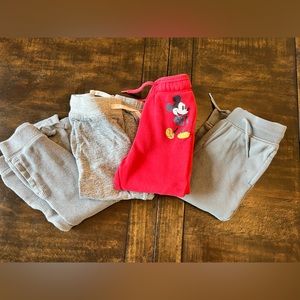 Lot of four pair GAP toddler boy sweatpants/joggers
